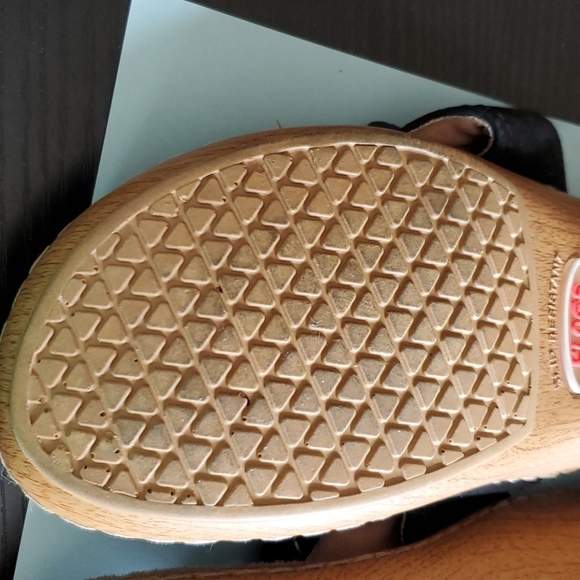 Klogs Sandles - Picture 6 of 15